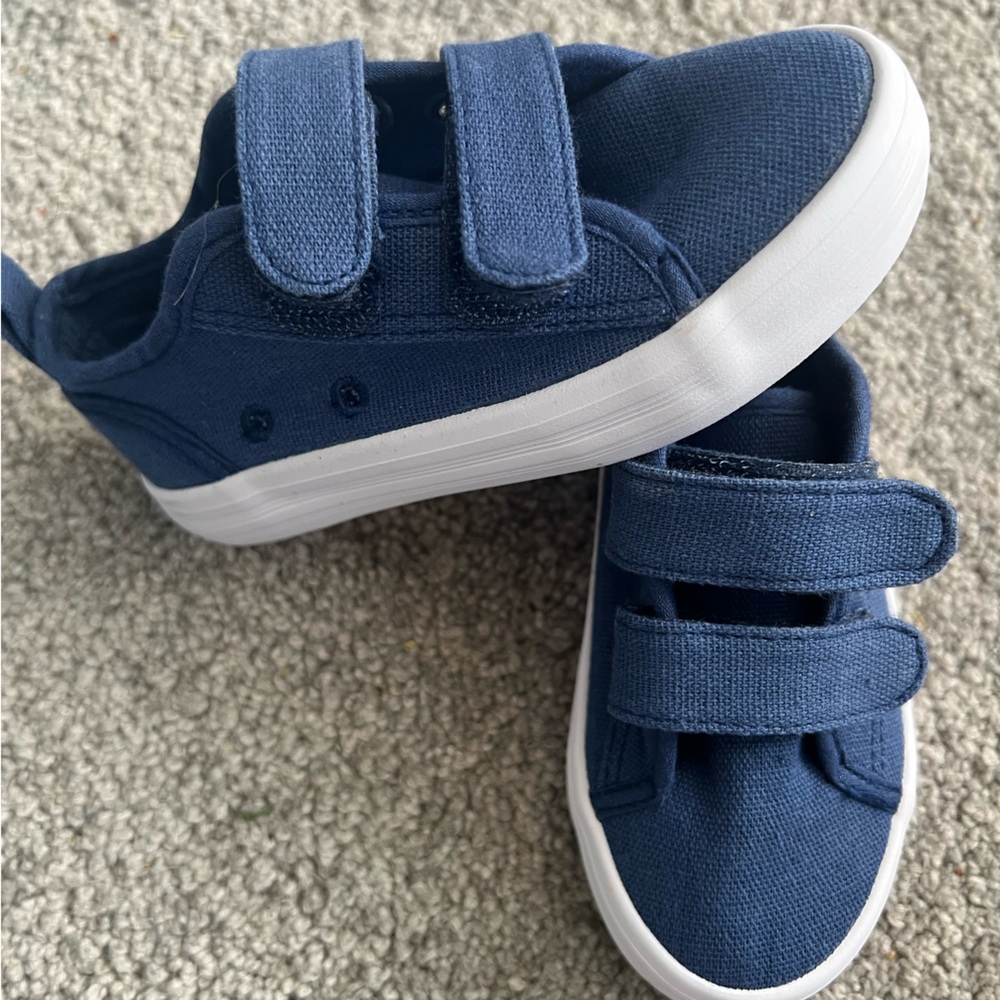 NWOT Tommy Bahama Blue Velcro Sneakers